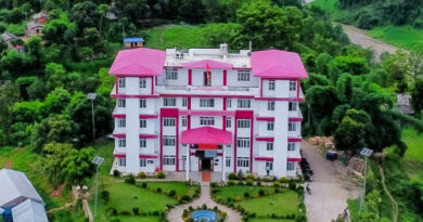 चौरजहारीका मेयर पुष्प वादी र सब-इन्जिनियरविरुद्ध भ्रष्टाचार मुद्दा दायर