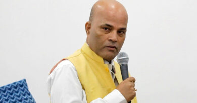 अख्तियार प्रधानमन्त्री कार्यालयको शाखा हो कि संवैधानिक आयोग ? : सांसद अमरेश सिंह अख्तियार प्रधानमन्त्री कार्यालयको शाखा हो कि संवैधानिक आयोग ? : सांसद अमरेश सिंह