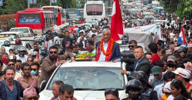 स्वदेश फर्किए पूर्वप्रधानमन्त्री देउवा, विमानस्थलमा भव्य स्वागत स्वदेश फर्किए पूर्वप्रधानमन्त्री देउवा, विमानस्थलमा भव्य स्वागत