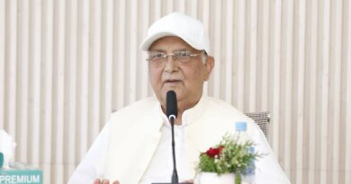 सरकार नागरिकप्रति उत्तरदायी नभई स्टन्टबाजीमा केन्द्रित भएको ओलीको आरोप सरकार नागरिकप्रति उत्तरदायी नभई स्टन्टबाजीमा केन्द्रित भएको ओलीको आरोप